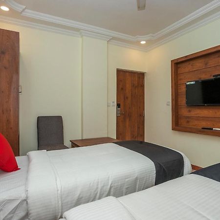 Capital O 13184 Savi International Hotell Bangalore Exteriör bild