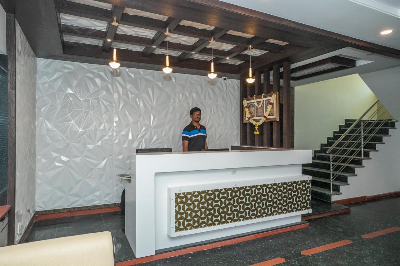 Capital O 13184 Savi International Hotell Bangalore Exteriör bild