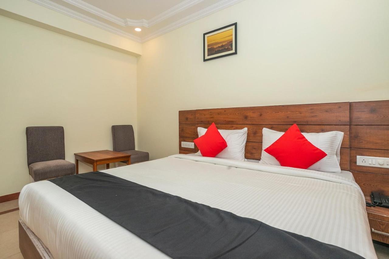 Capital O 13184 Savi International Hotell Bangalore Exteriör bild