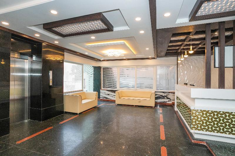 Capital O 13184 Savi International Hotell Bangalore Exteriör bild