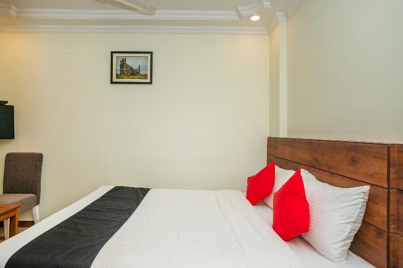 Capital O 13184 Savi International Hotell Bangalore Exteriör bild