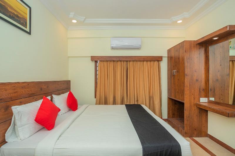 Capital O 13184 Savi International Hotell Bangalore Exteriör bild